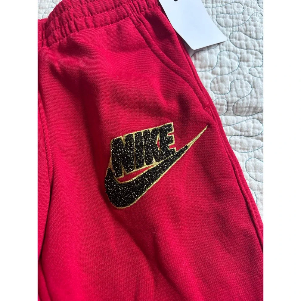 Nike Girls Red Fleece Joggers Glitter Chenille Swoosh Logo Size XS 4